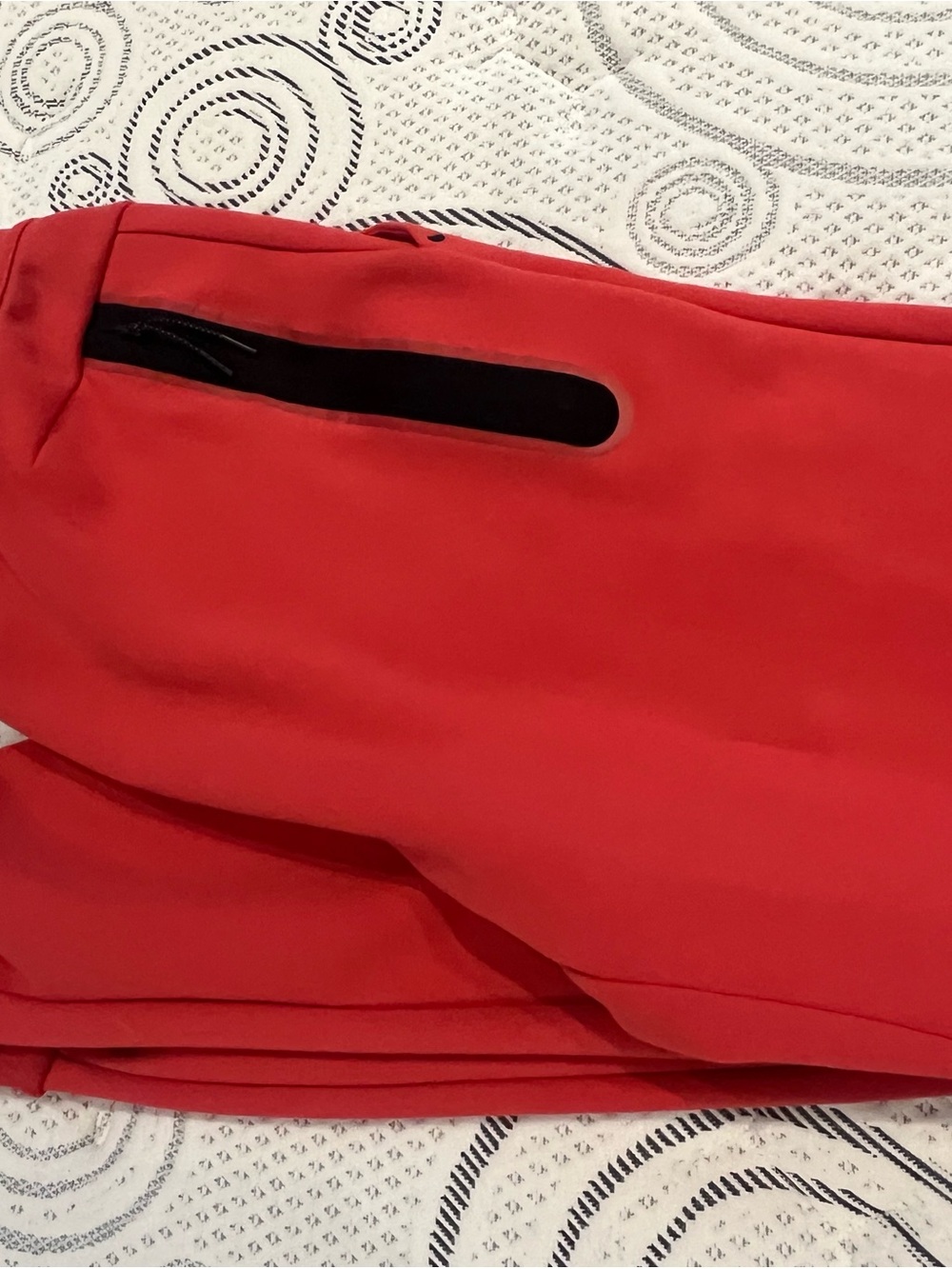 Nike coral  Athletic pants with Zipper Pocket